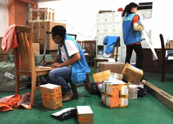 成都注册快递公司需要多少钱一个月呢(成都注册快递公司需要多少钱一个月呢工资)