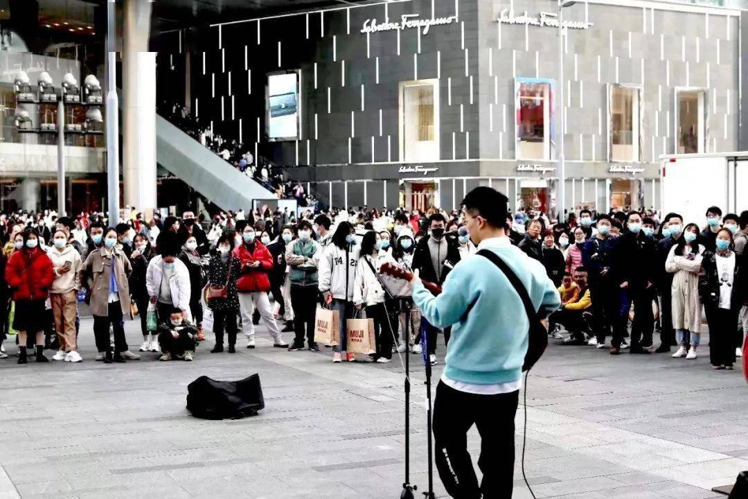 成都注册街头艺人名单 成都街头艺人xin简介 