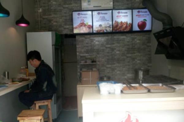 学校周边创业项目(在学校附近开什么店比较赚钱)