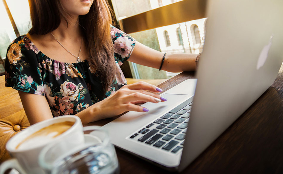 直播创业是否正规创业项目(新手创业，加盟直播靠谱吗？)