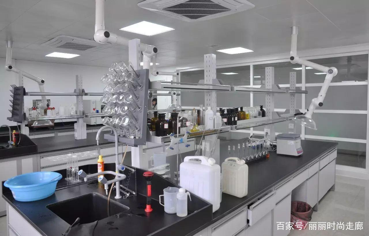 饲料业务创业项目(饲料代加工前景怎么样？适合在农村做吗？)