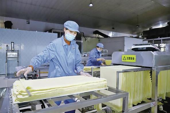 农村办厂加工创业项目(30个农村办厂项目 干好其中的一个就能做土豪)