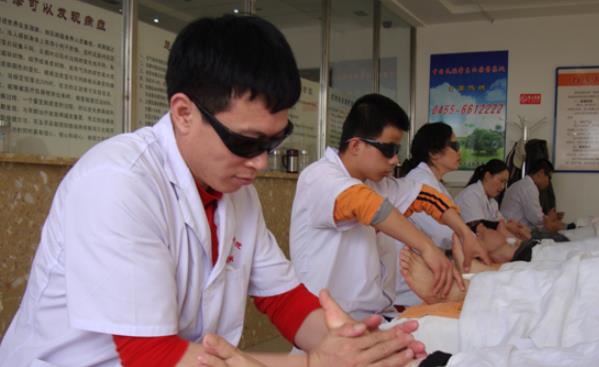 无本创业项目推荐(适合穷人没本钱的创业路，没本钱做什么生意好)