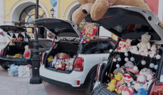 尾箱创业项目(失去36万年薪后，“90后”青年在车尾箱摆摊卖酒，真的可以月入过万吗？)