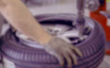 设备维修创业项目(如何看待使用压屏机设备自主创业的手机维修行业)