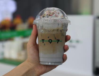 李潇汽车创业项目(80后全职网商李潇：30岁之前赚到1000万)