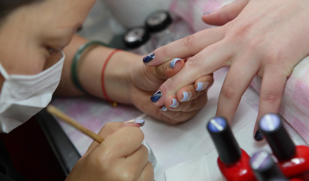 校友创业项目(小爱同学有没有什么两三万左右后的创业项目可以适合大学生做了)