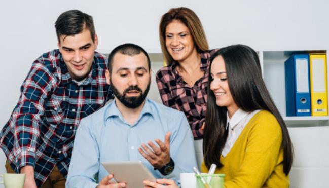 创业项目找团队(创业初期如何找团队？)