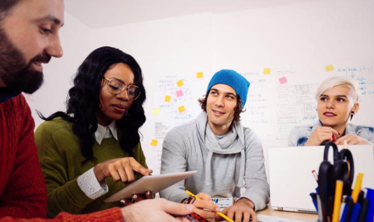 创业项目找团队(创业初期如何找团队？)