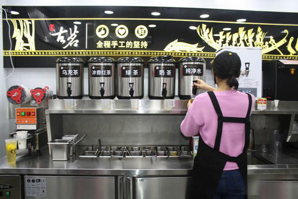 山东奶茶创业项目(加盟店十大品牌，济南coco奶茶加盟费多少)