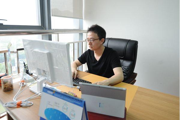 健康小区创业项目(健康产业个人如何创业？)