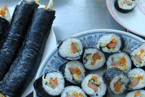 铁板烤鸭肠创业项目(什么小吃成本低利润高又简单)