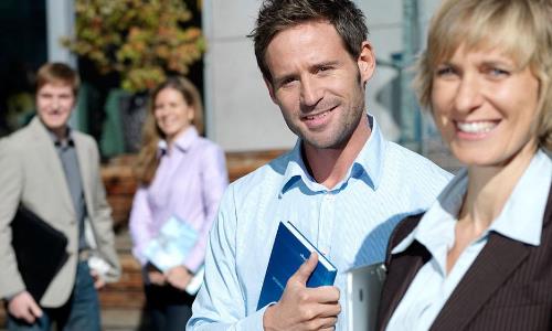 现在什么创业项目挣钱(现在做什么小生意赚钱呢？)