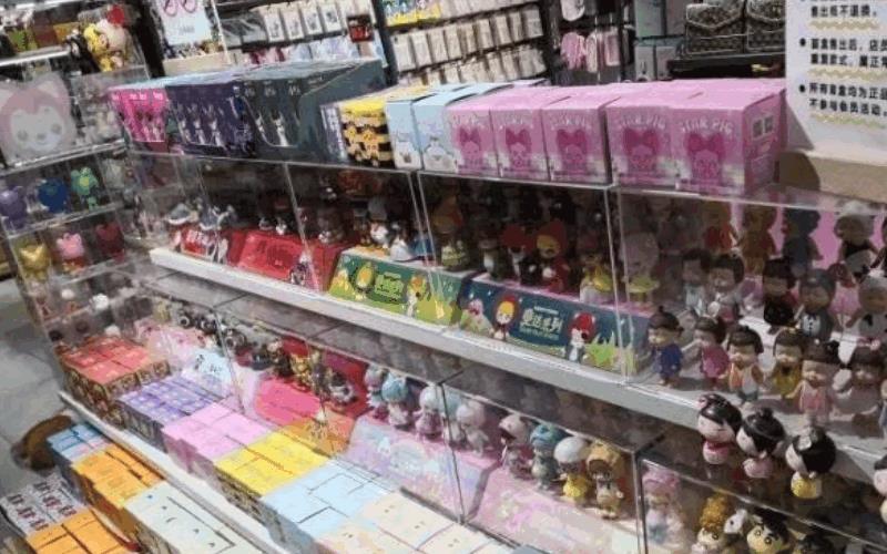 1688创业项目收益(女孩在1688找工厂定制盲盒月入2万，年轻人创业可以选择什么项目？)