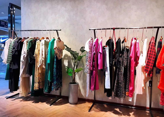 服装创业项目加盟(品牌服装加盟创业需要提前做哪些准备工作呢？)