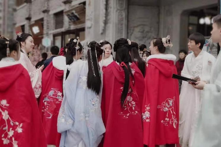 汉服创业项目上海(汉服创业前景如何，有哪些好的建议？)