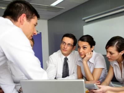 创业项目人员职位(创业团队主要五个职务是什么？)