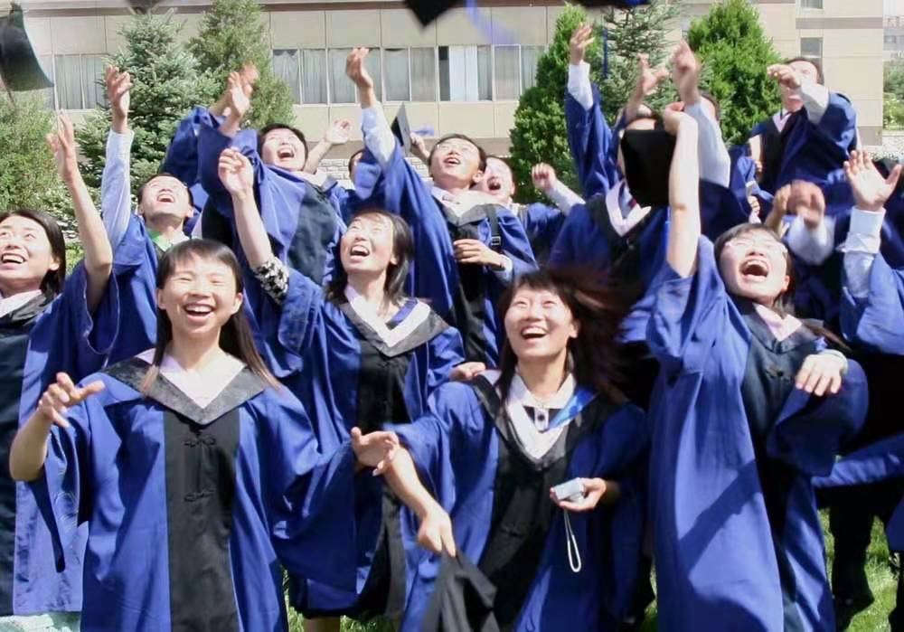 哈尔滨学霸创业项目(大学在校期间有哪些好的创业项目？)