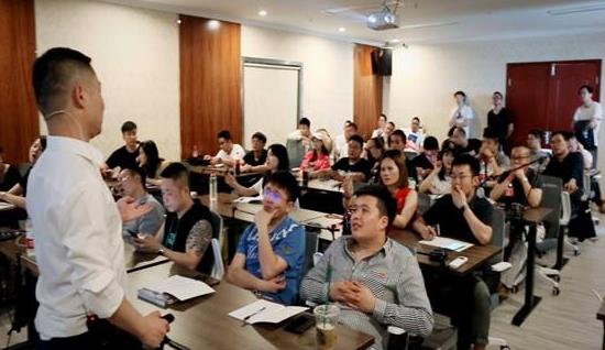 金子山创业项目(县城冷门暴利生意)