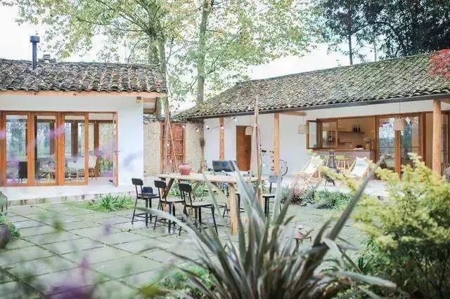 成都注册民宿去哪里登记(成都注册民宿去哪里登记呢)